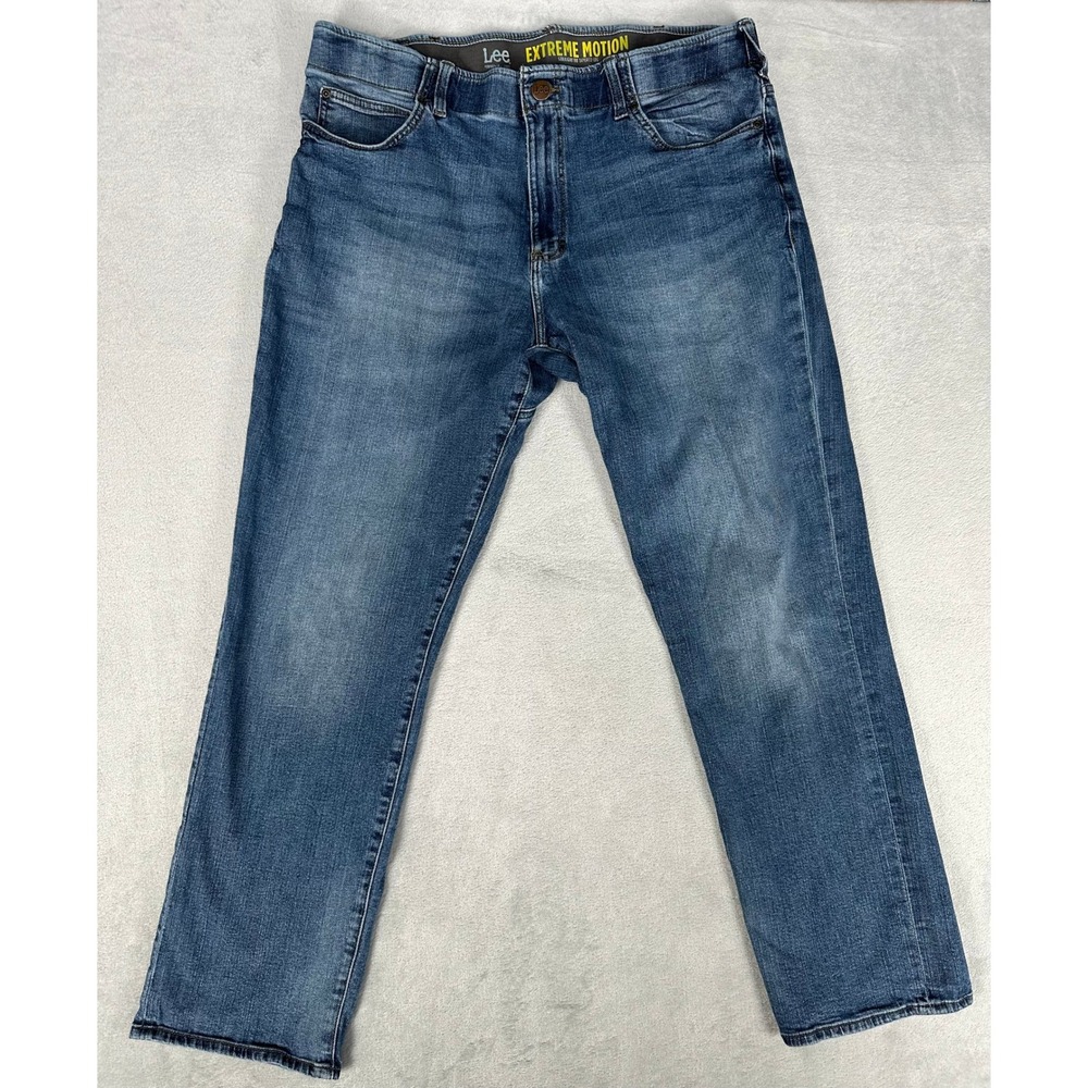 Lee Jeans Men 38x32 Blue Extreme Motion Straight Fit Tapered Leg WM2-21G-LTCH217